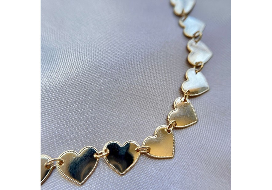 COLAR CHOKER CORAÇÃO MEDALHINHA